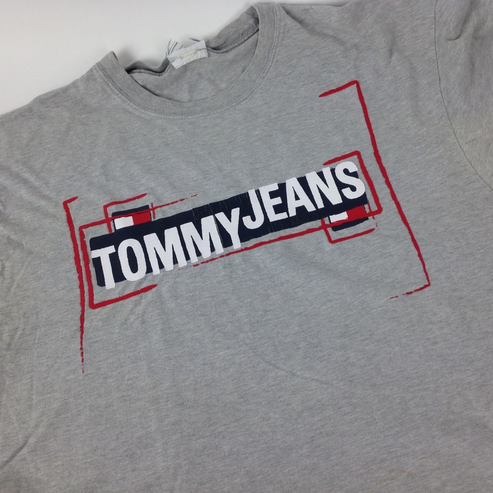 Vintage Tommy Jeans Spell Out Tee 90's logo